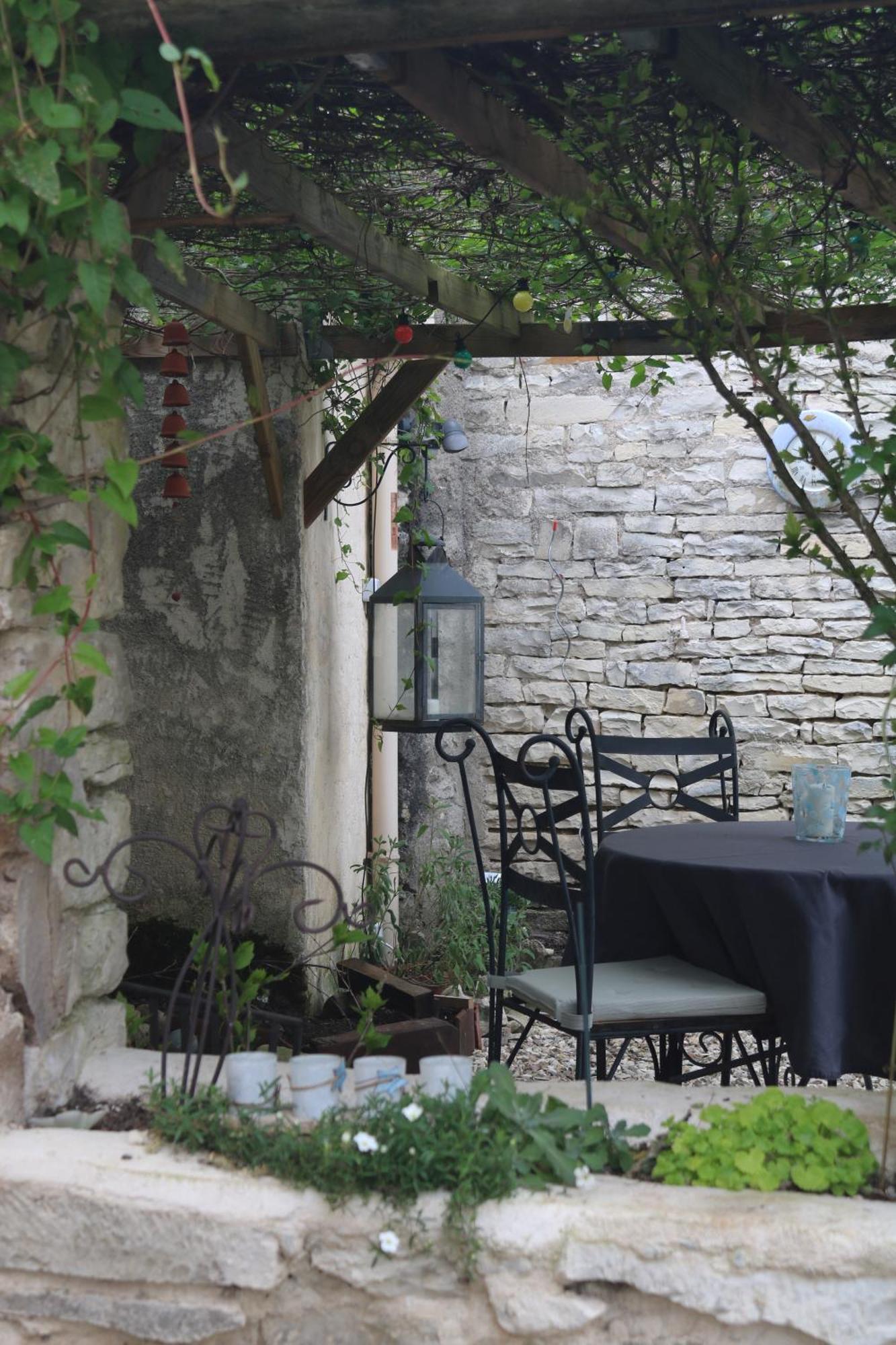 Repos 2 Etoiles Au Calme Pour Deux Lucy-sur-Cure Exterior photo